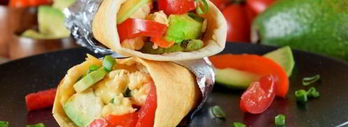 буррито с авокадо и яичницей-скрэмбл. Шаг 16