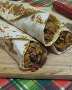 Буррито с фаршем и красной фасолью