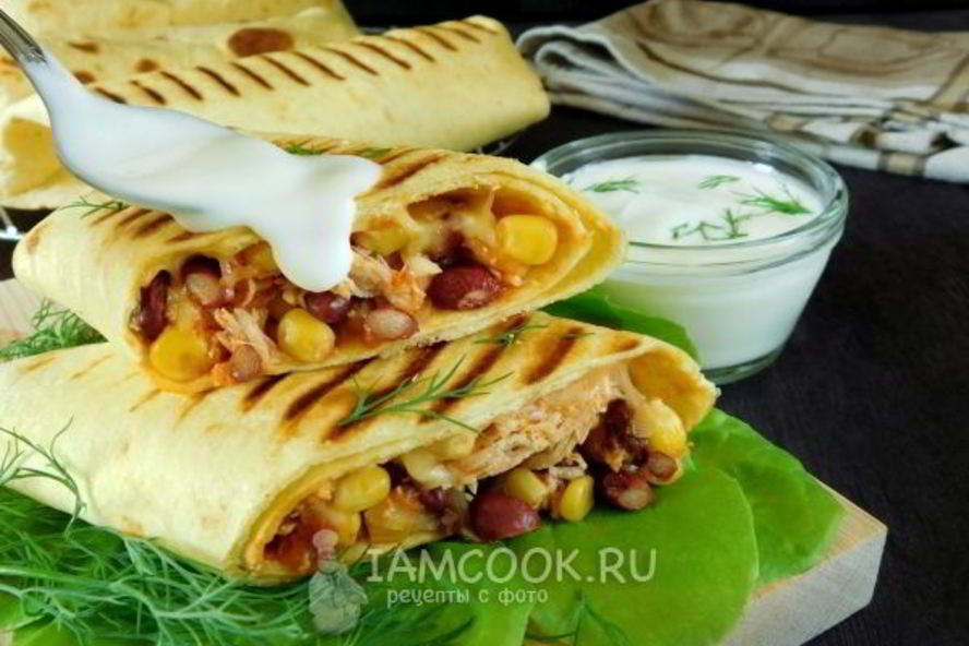 Рецепт буррито с курицей и фасолью