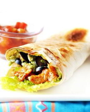 Буррито с курицей на гриле и фасолью