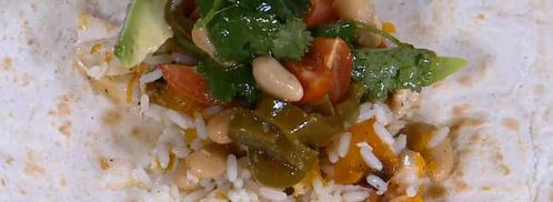 буррито с тыквой, курицей и фасолью. Шаг 14