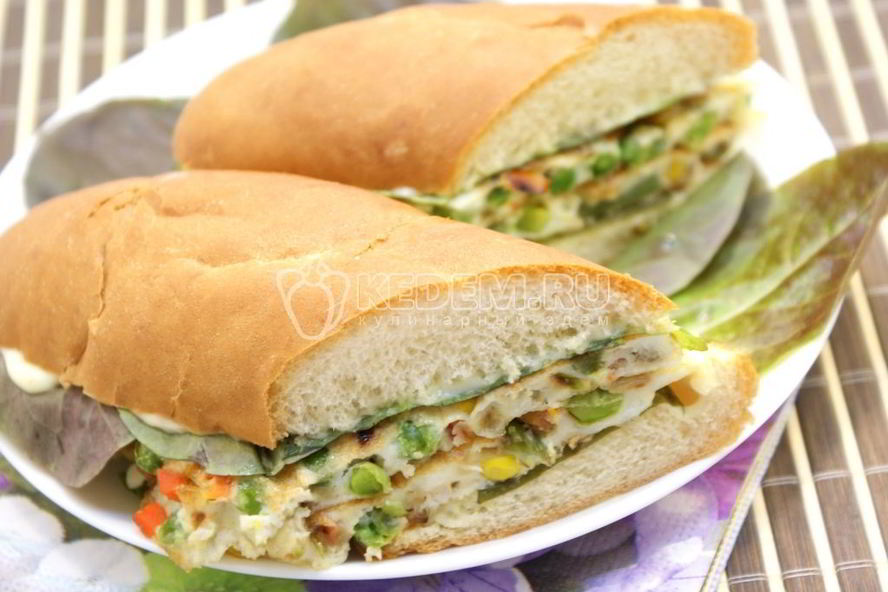 Рецепт бутерброда с овощами и омлетом