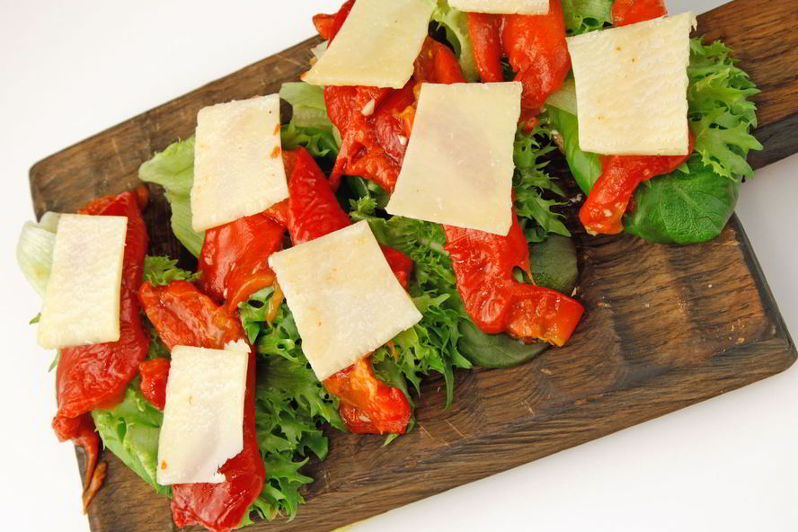 Рецепт бутерброда с творожным сыром и печеным перцем