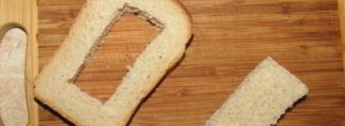 бутерброд с яйцом на сковороде. Шаг 3