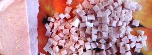 бутербродный тортик с окороком и яйцом. Шаг 3