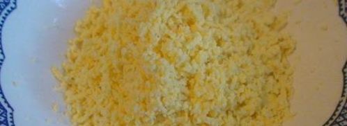 бутербродный тортик с окороком и яйцом. Шаг 4