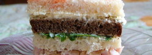 бутербродный тортик с окороком и яйцом. Шаг 11