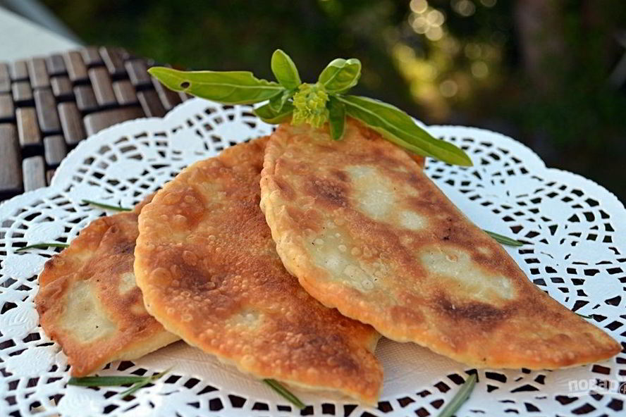 Рецепт чебуреков домашних с мясом