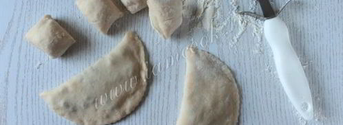 чебуреки с грибами и сыром. Шаг 7