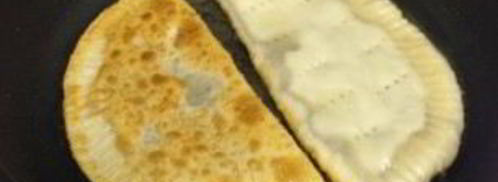 чебуреки с мясной начинкой. Шаг 6