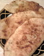 Чебуреки с мясом, сыром и помидорами