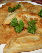 Сочные хрустящие чебуреки со свининой