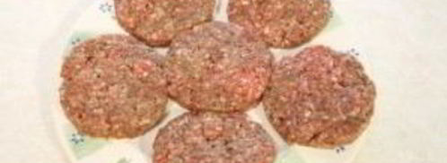 чизбургеры с говядиной, беконом и сыром. Шаг 4