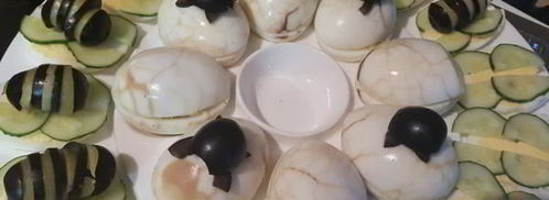 фаршированные яйца пчелки. Шаг 7