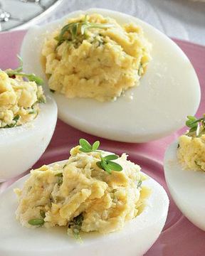 Фаршированные яйца с хреном