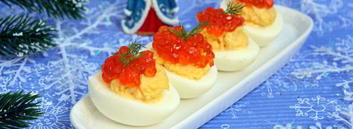 фаршированные яйца с сыром и красной икрой. Шаг 8