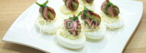 фаршированные яйца зимняя закуска. Шаг 8