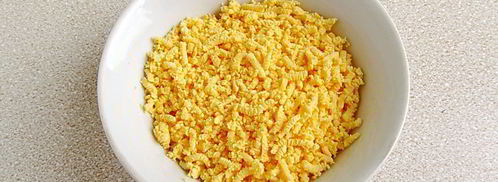 яйца, фаршированные шпротами. Шаг 3