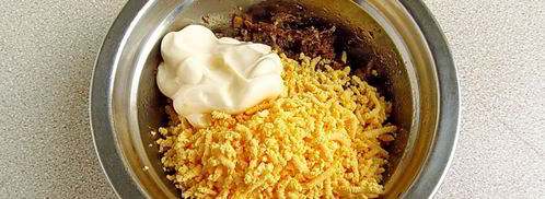 яйца, фаршированные шпротами. Шаг 5