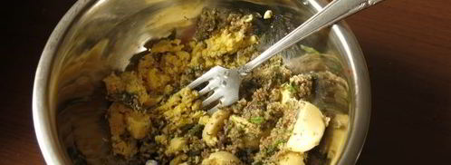 яйца фаршированные в цветном желе. Шаг 7