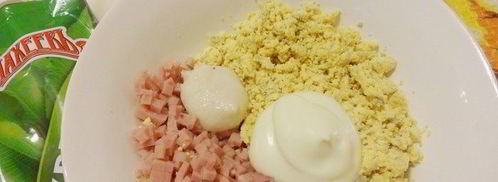 яйца, фаршированные ветчиной и хреном. Шаг 6