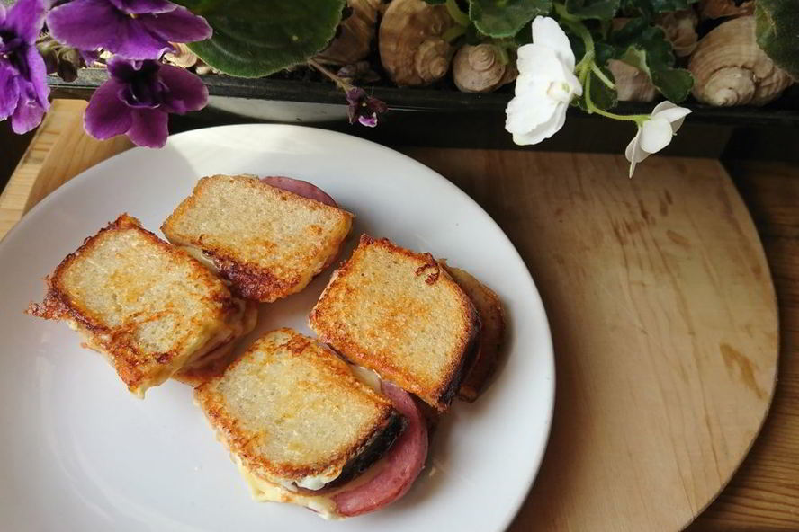 Рецепт горячих мини-гренков