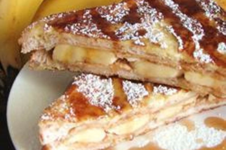 Рецепт гренков с бананом и арахисовой пастой