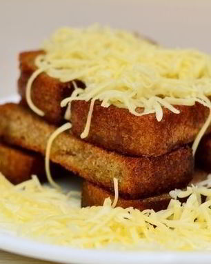 Гренки с чесноком и сыром