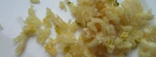 гренки с чесноком на сковороде. Шаг 4