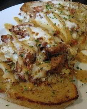 Гренки с курицей и сыром