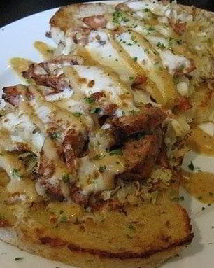 Гренки с курицей и сыром