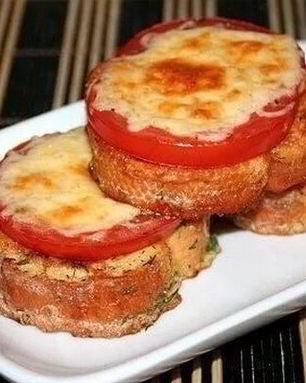 Гренки с сыром и помидорами к завтраку