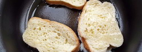 гренки с сыром и яйцом на сковороде. Шаг 11