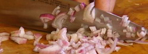 гренки с зеленым горошком, семгой и мятой. Шаг 4