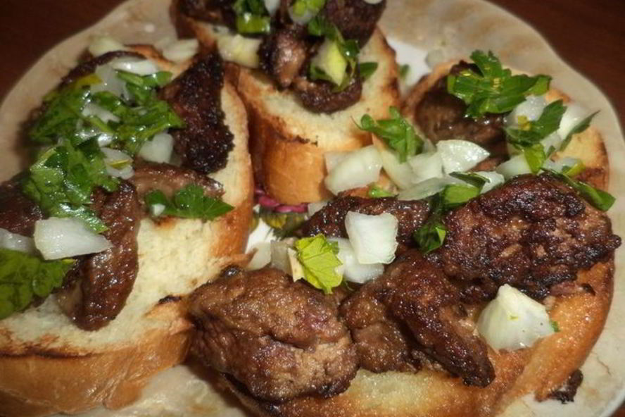 Рецепт гренков с жареной печенкой