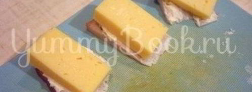 изящные канапе с грушей, ветчиной и сыром. Шаг 15