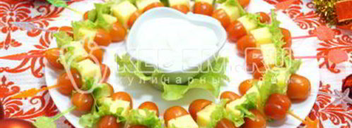 канапе рождественский венок. Шаг 7