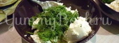 канапе-рулетики из баклажанов с сыром и помидорами. Шаг 7