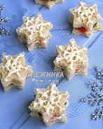 Канапе с красной рыбой Снежинки