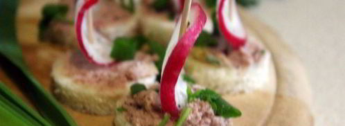 канапе со сливочным паштетом из индейки и редисом. Шаг 6