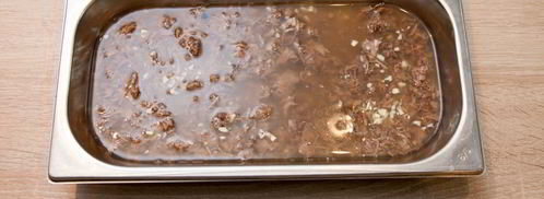 холодец из говядины с хреном и горчицей. Шаг 6