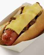 Булочка с сосиской — готовим домашнюю альтернативу вредному хот-догу