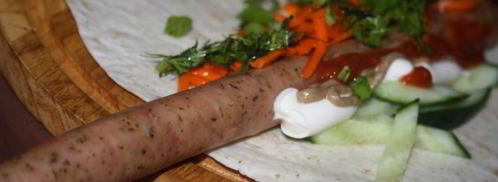 хот-доги в пите с тирольскими колбасками на мангале. Шаг 5