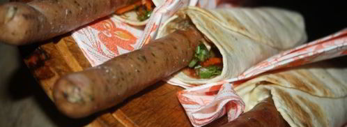 хот-доги в пите с тирольскими колбасками на мангале. Шаг 8