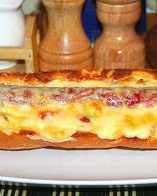 Оригинальный хот-дог Каноэ