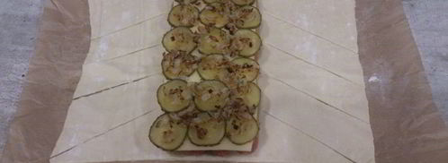 плетеный хот-дог. Шаг 9