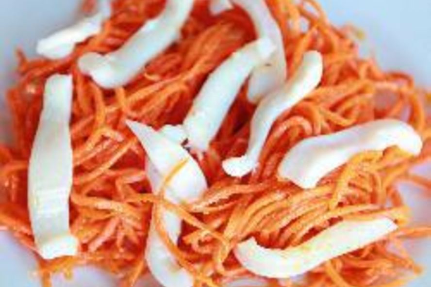 Рецепт корейской морковки с кальмарами