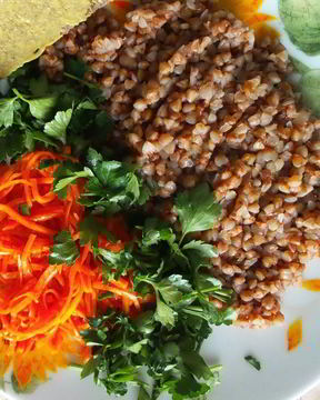 Морковь по-корейски с обжаренным луком