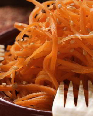 Морковча — корейская закуска из сладкой моркови