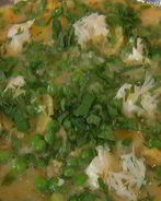 Омлет с зеленым горошком, картофелем и сыром